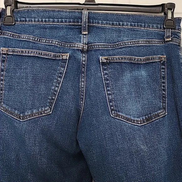OLD NAVY WOMAN'S JEANS - Picture 6 of 10